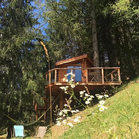 Bed & Breakfast La Dans Les Arbres Saint-Jean-dʼAulps