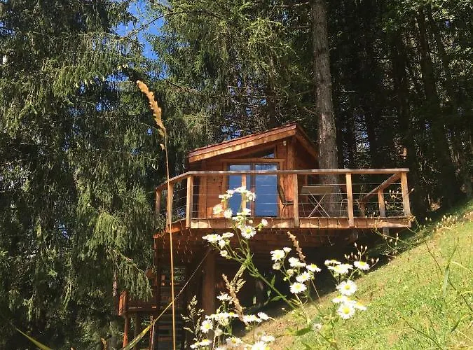 Bed & Breakfast La Dans Les Arbres Saint-Jean-dʼAulps