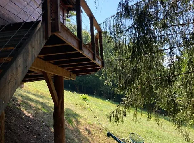Bed & Breakfast La Dans Les Arbres 3*